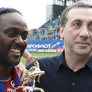 Вагенр Лав и Гинер