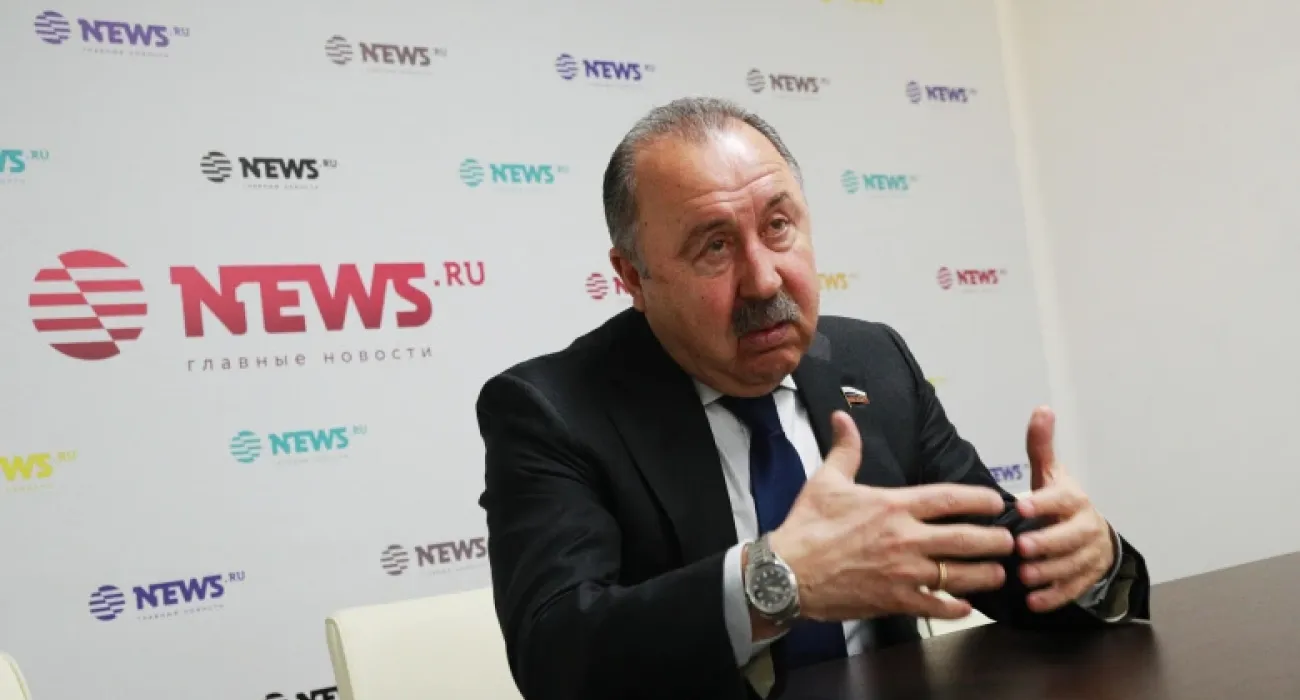 Газзаев поддержал Акинфеева: «Только вперёд!»