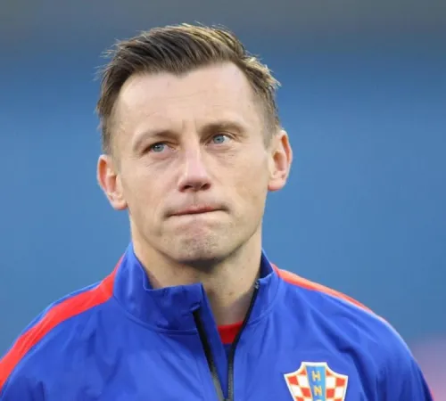 Дивеев выиграл спор у Тимощука: тренеру «Зенита» придётся отжиматься
