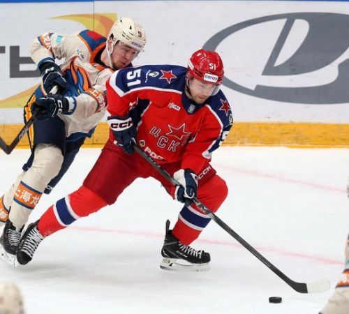 Форвард ЦСКА Каменев: в команде есть проблемы с взаимопониманием на льду